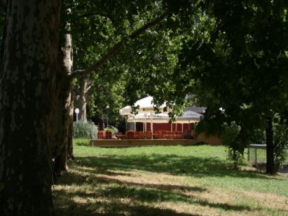 Фото: Neckarbiergarten