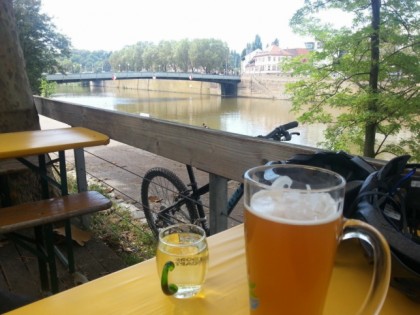 Фото: Neckarbiergarten